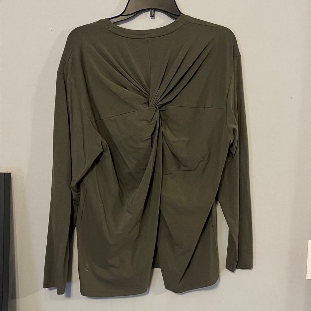 Lululemon open back long sleeve